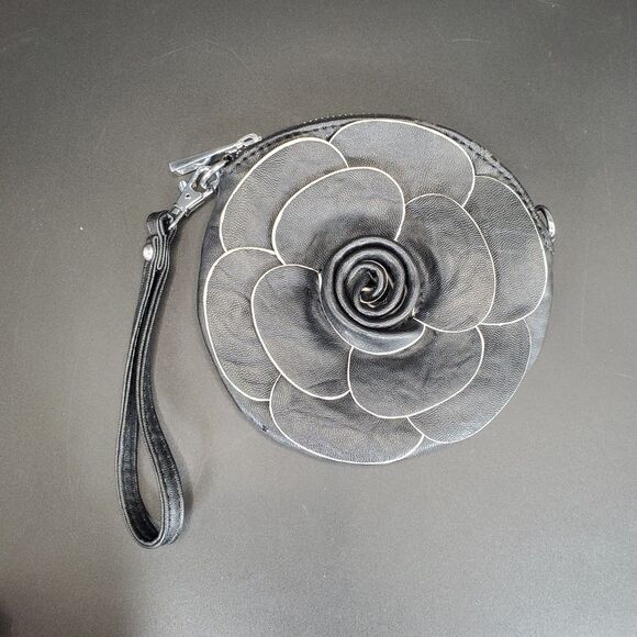 Black Leather Rosette Wristlet 5.75" Floral Round Clutch - Picture 2 of 6